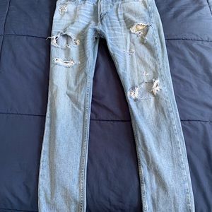 Hollister ripped skinny jeans